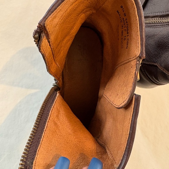 Frye Women’s 9.5Dark Chocolate Brown Leather “Vicky” Short Engineer Moto Boots - Picture 10 of 11